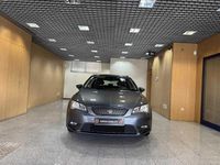 Usado Seat Leon ST 110 HP (80 kW) 2015 Cinzento Carrinha