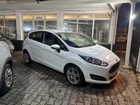 Usado Ford Fiesta Active 85 HP (62 kW) 2015 Branco Citadino