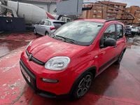 Usado Fiat Panda 70 HP (51 kW) 2022 Vermelho Citadino