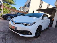 Usado Toyota Auris Hybrid Comfort 136 HP (100 kW) 2016 Branco Citadino