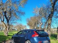 Usado Volvo V40 110 HP (80 kW) 2014 Sedan