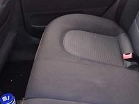 Usado Skoda Fabia 75 HP (55 kW) 2005 Sedan