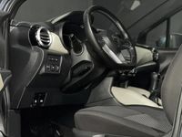 Usado Nissan Micra Acenta 101 HP (74 kW) 2019 Cinzento Citadino