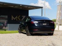 Usado Tesla Model 3 Standard Range Plus 239 kW (325 HP) 2020 Preto Sedan