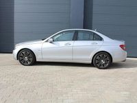 Usado Mercedes C250 Avantgarde 204 HP (150 kW) 2008 Cinza prata Sedan