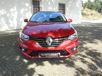Usado Renault Mégane IV Intens 115 HP (84 kW) 2021 Vermelho Sedan