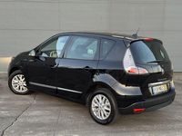 Usado Renault Scénic III 110 HP (80 kW) 2013 Sedan