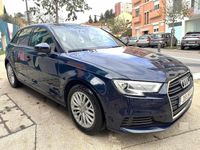 Usado Audi A3 Design 116 HP (85 kW) 2018 Azul Sedan
