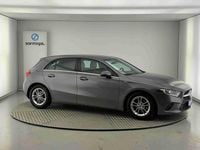 Usado Mercedes A180 Style 116 HP (85 kW) 2019 Cinzento Citadino