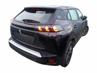 Usado Peugeot e-2008 Active 98 kW (134 HP) 2022 Preto SUV