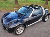 Usado Smart Roadster 61 HP (44 kW) 2004 Preto (metalizado) Cabrios