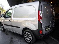 Usado Renault Kangoo 32 kW (44 HP) 2021 Cinza antracite Monovolume