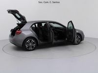 Usado Mercedes A180 Advanced 116 HP (85 kW) 2025 Cinza Sedan