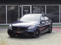 Usado Mercedes C180 AMG line 122 HP (89 kW) 2019 Azul escuro Carrinha