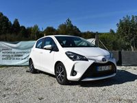Usado Toyota Yaris Comfort 90 HP (66 kW) 2018 Branco