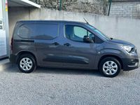 Usado Opel Combo 102 HP (75 kW) 2022 Cinza Monovolume