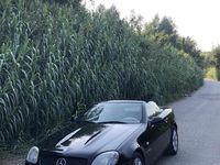 Usado Mercedes SLK200 192 HP (141 kW) 1998 Preto Cabrios