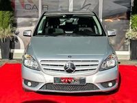 Usado Mercedes B180 109 HP (80 kW) 2012 Cinza Monovolume