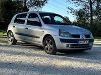 Usado Renault Clio II 75 HP (55 kW) 2002 Sedan