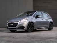Usado Peugeot 208 Active 82 HP (60 kW) 2019 Cinzento Citadino