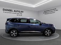Usado Peugeot 5008 130 HP (95 kW) 2018 Azul Monovolume