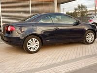 Usado VW Eos 122 HP (89 kW) 2008 Azul Cabrios