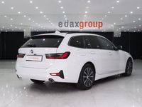 Usado BMW 318 Comfort Edition 150 HP (110 kW) 2022 Branco Carrinha