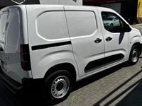 Usado Opel Combo 102 HP (75 kW) 2022 Branco Monovolume