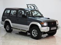 Usado Mitsubishi Pajero 125 HP (91 kW) 1996 Verde SUV