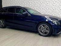 Usado Mercedes C220 AMG line 194 HP (142 kW) 2018 Azul Carrinha