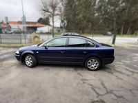 Usado VW Passat Highline 130 HP (95 kW) 2001 Azul Sedan