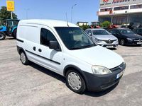 Usado Opel Combo 100 HP (73 kW) 2011 Branco Citadino