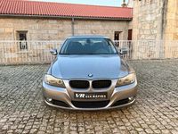 Usado BMW 318 Luxury Line 143 HP (105 kW) 2009 Cinza Sedan