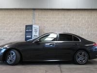 Usado Mercedes C300 AMG line 265 HP (194 kW) 2023 Cinza Sedan