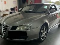 Usado Alfa Romeo GT 150 HP (110 kW) 2010 Cinzento Coupé