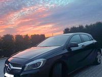 Usado Mercedes A180 Urban 110 HP (80 kW) 2013 Sedan