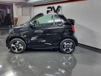 Usado Smart ForTwo Electric Drive Passion 60 kW (82 HP) 2021 Preto Cabrios