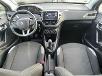 usado Peugeot 208 Puretech style 82cv