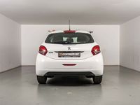 usado Peugeot 208 1.2 PureTech Active Navigator 5p