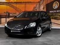 Usado Volvo V60 Kinetic 163 HP (119 kW) 2012 Preto Carrinha