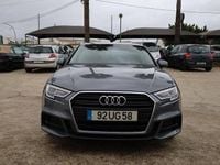 Usado Audi A3 110 HP (80 kW) 2018 Cinzento Sedan