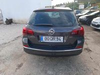Usado Opel Astra Sport 110 HP (80 kW) 2015 Cinzento Carrinha