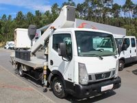 usado Nissan Cabstar NT 400 35.120 // BARQUINHA