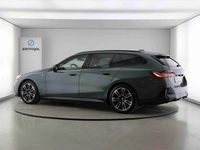 Usado BMW i5 250 kW (340 HP) 2024 Verde Carrinha