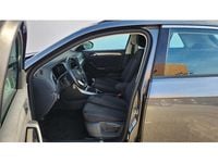 Usado VW T-Roc Life 110 HP (80 kW) 2024 Cinzento escuro metalizado SUV