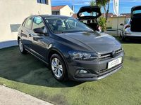 Usado VW Polo 95 HP (69 kW) 2018 Cinza escuro Citadino