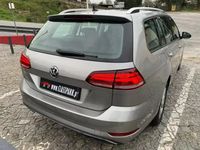 Usado VW Golf VII 115 HP (84 kW) 2019 Cinzento Carrinha