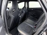 Usado Ford Focus 350 HP (257 kW) 2016 Cinzento