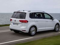 Usado VW Touran Comfortline 150 HP (110 kW) 2022 Cinzento Monovolume