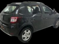 Usado Dacia Sandero 73 HP (53 kW) 2015 Preto